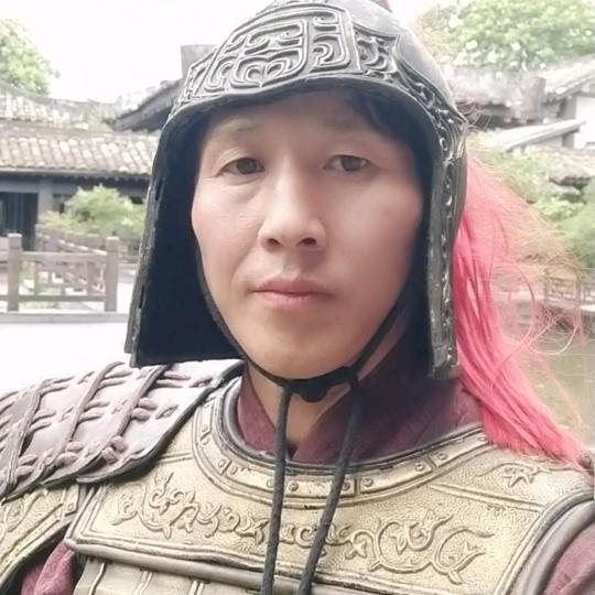 演员，禄哥