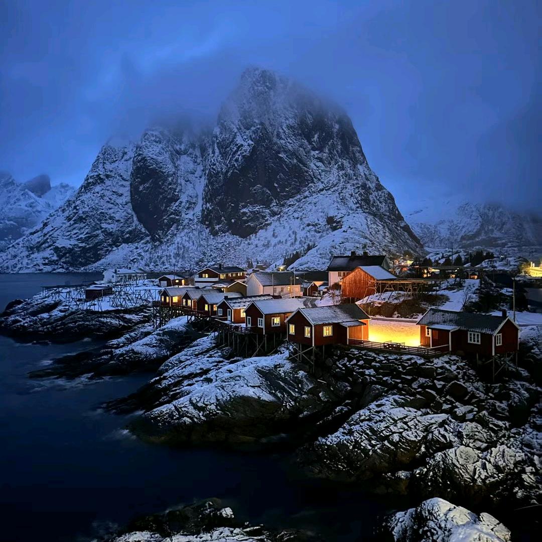 ⚈₃⚈ᐝ૮ o̴̶̷᷄ ·̫ o̴̶̷̥