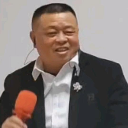 黄啟波社港筋骨康养师