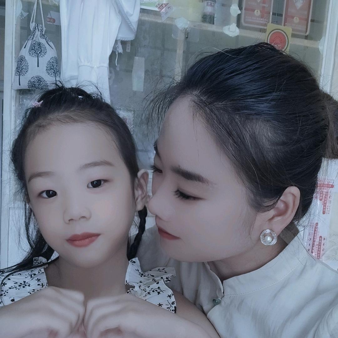 悦轩彤