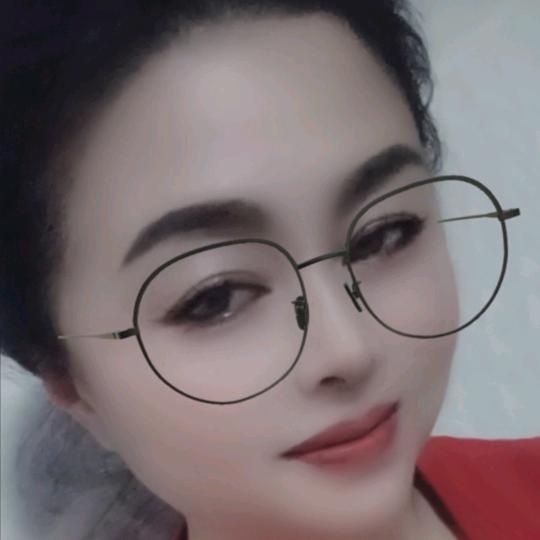 女人味，👧🏻👧🏻👧🏻精品服饰