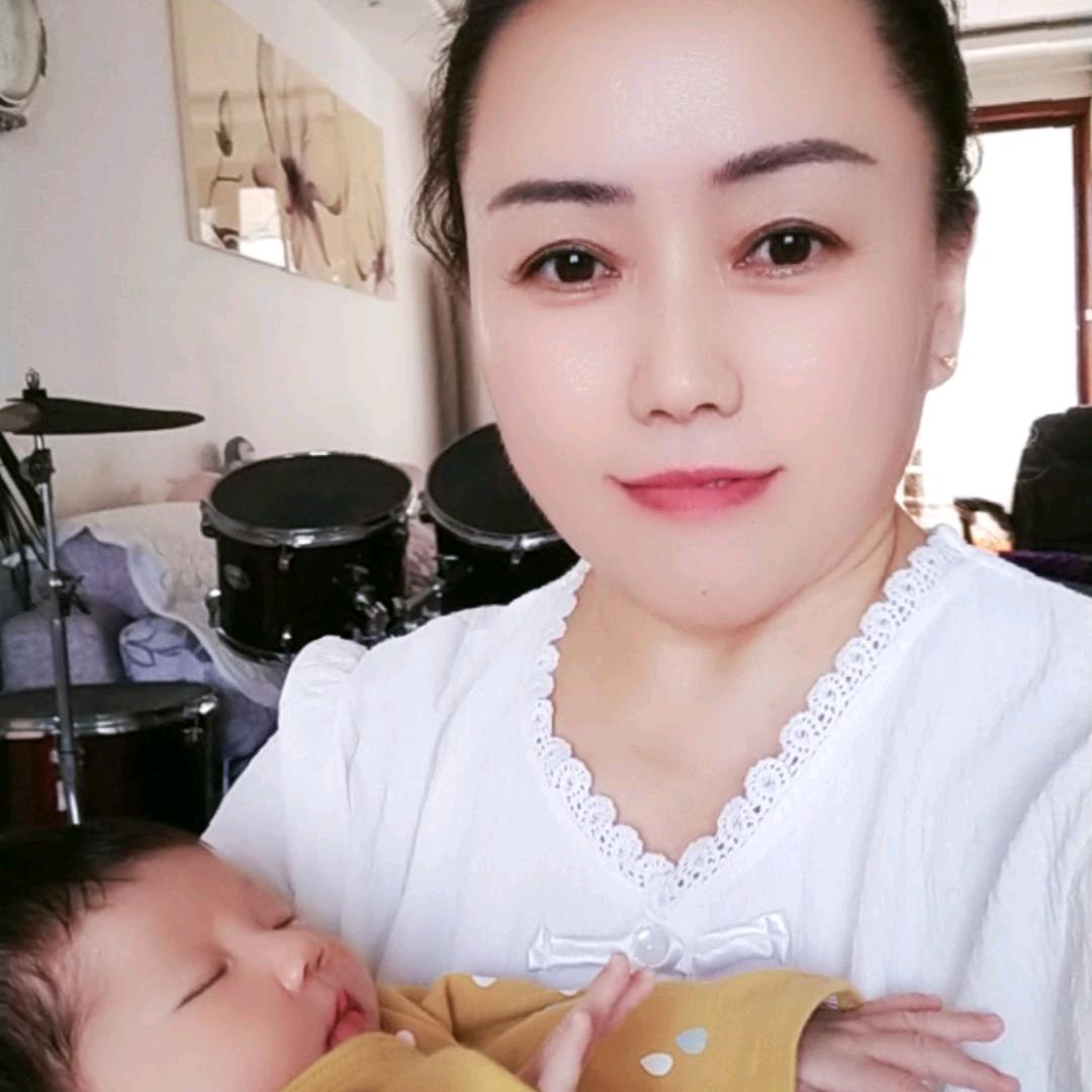 金牌月嫂——郝姐