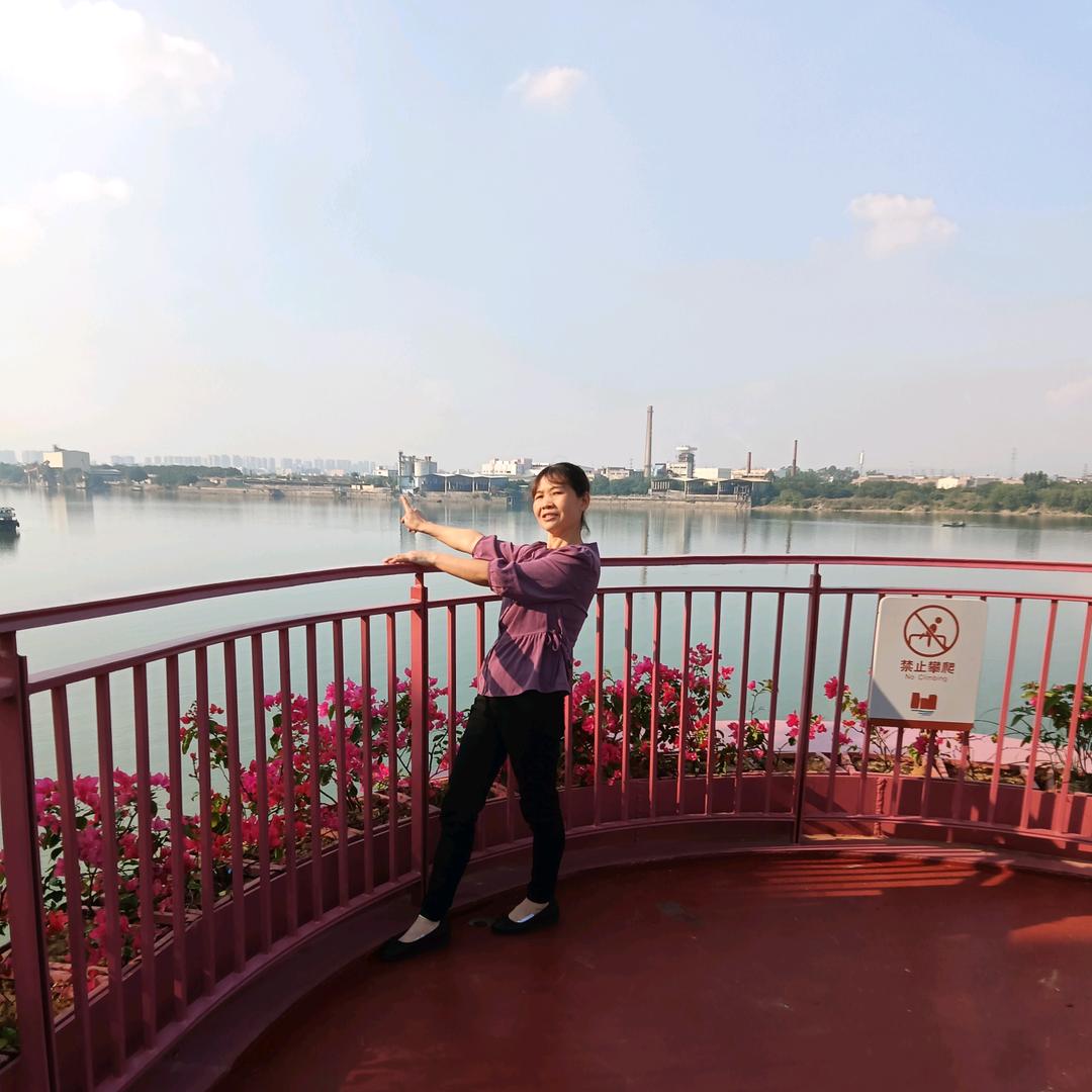 杜家容姐