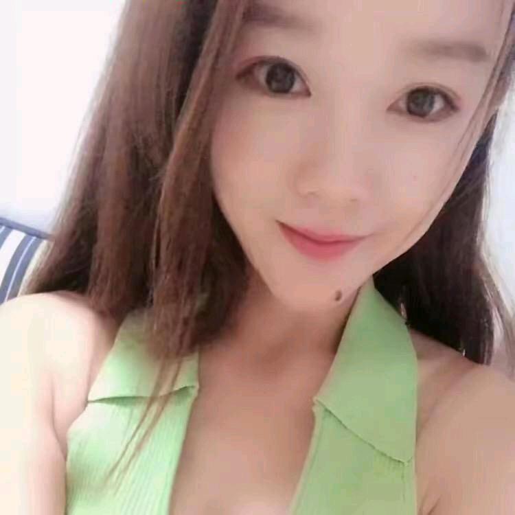 小小何