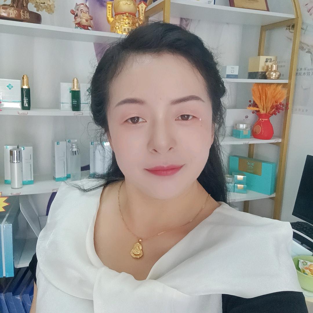 艳 ˚*̥(∗*⁰͈꒨⁰͈)*