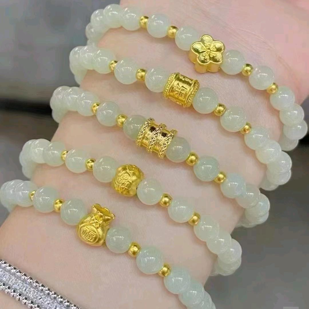 珠宝小姐姐--秋秋