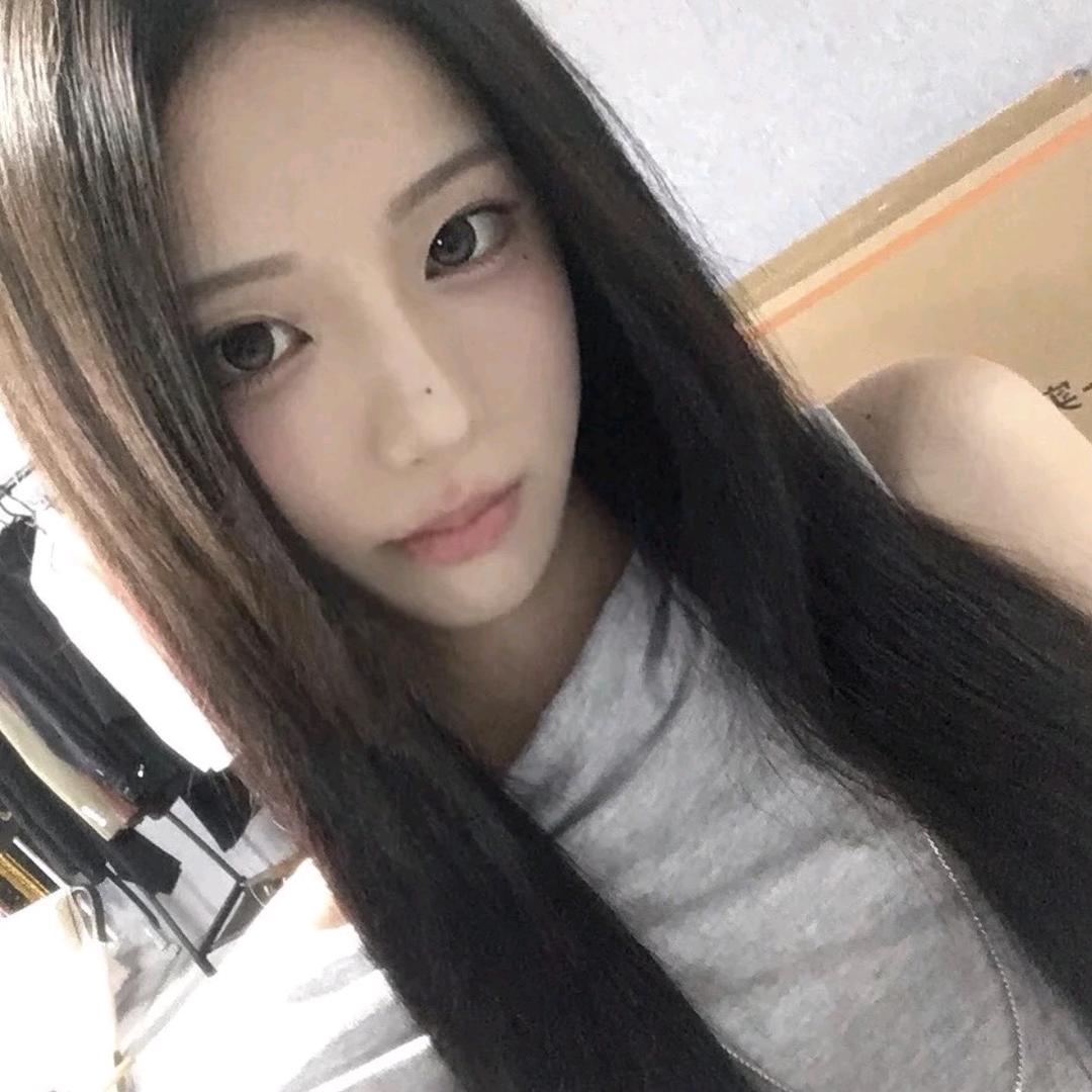 許顆天上星头像
