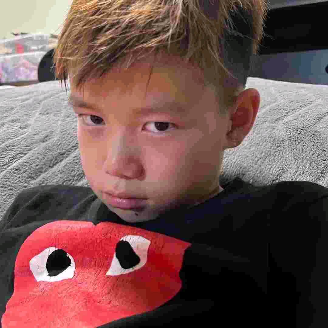 鑫比铁都硬的男人
