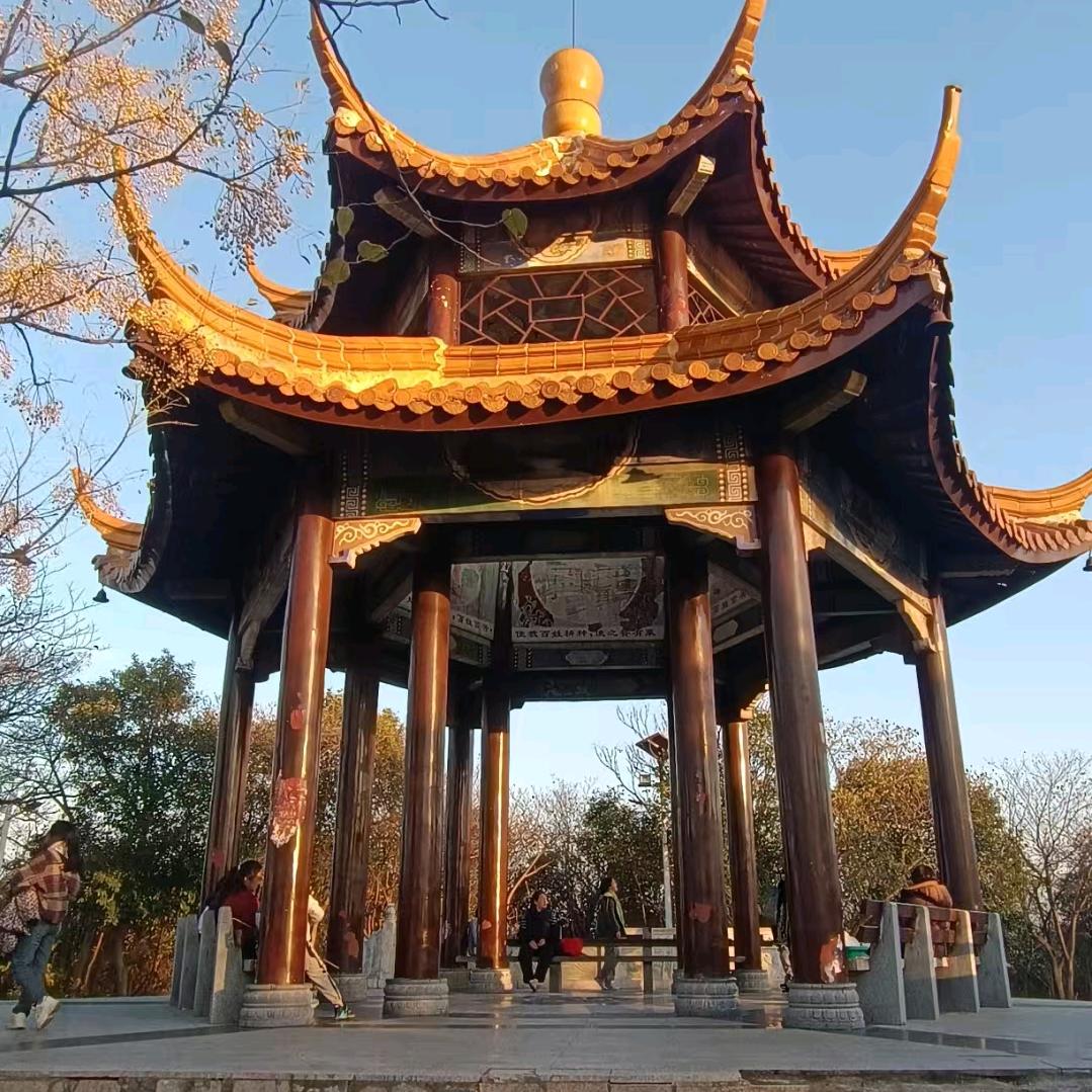 汉川基地管理员一孟摇