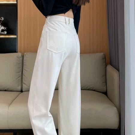 鑫溢初昂扬女装专卖店