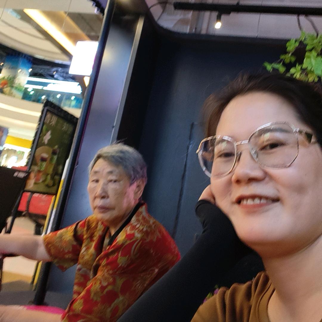 有禾服装公司杂工冬冬