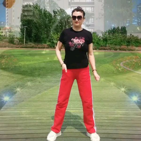 杨霞爱跳舞
