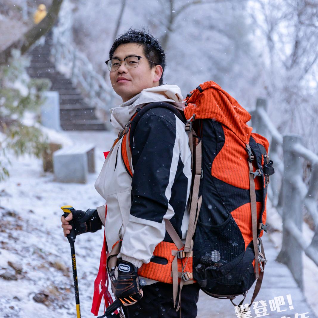 石头老师带娃登山