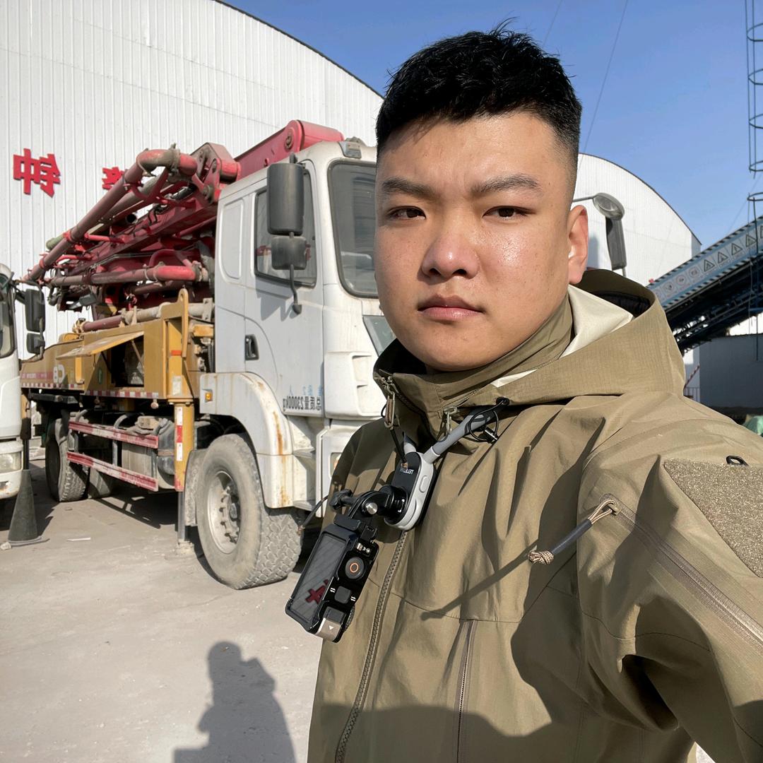 砼圈小探长(久洋二手泵车）吴凡