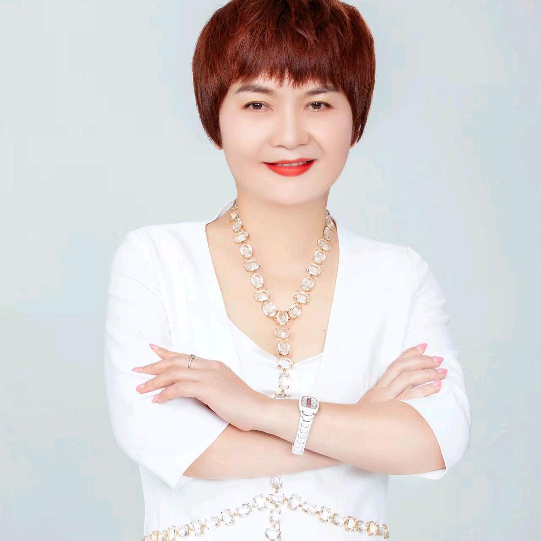 海口红妆学校兰老师Ada