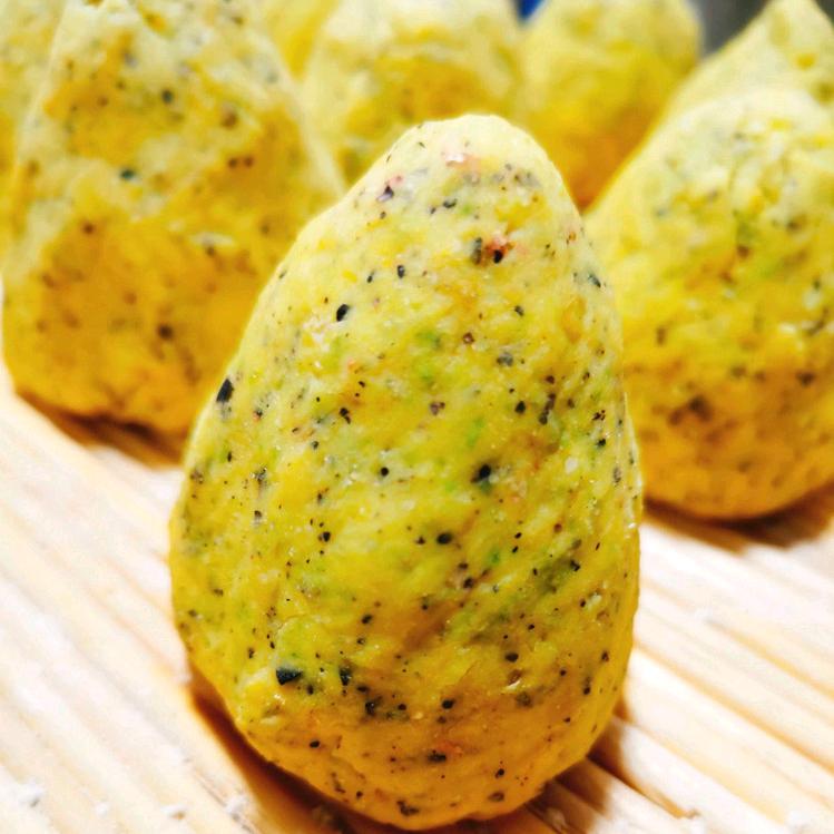 握不住的沙   扬了它