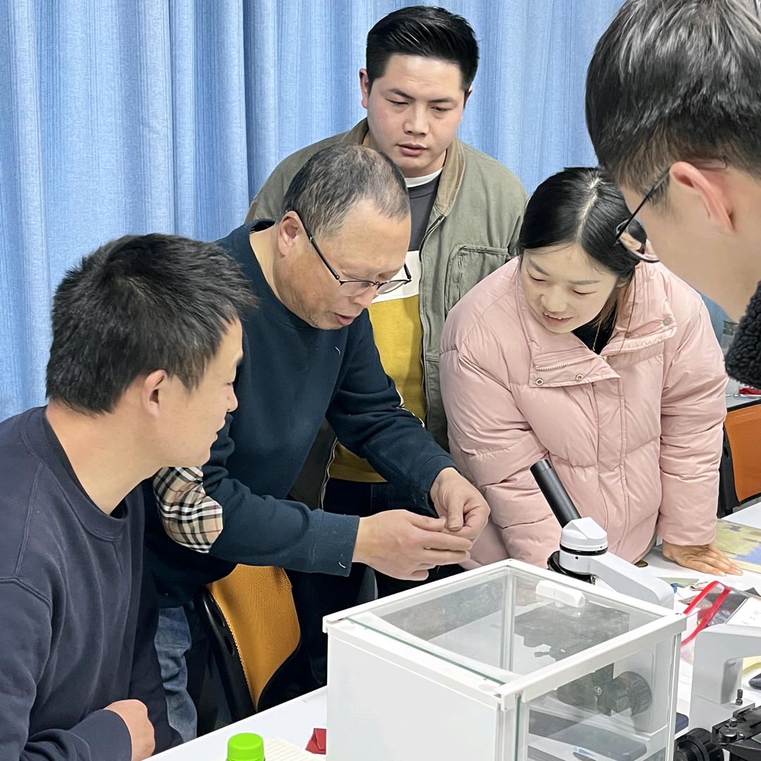 学习纺织来绚彩！