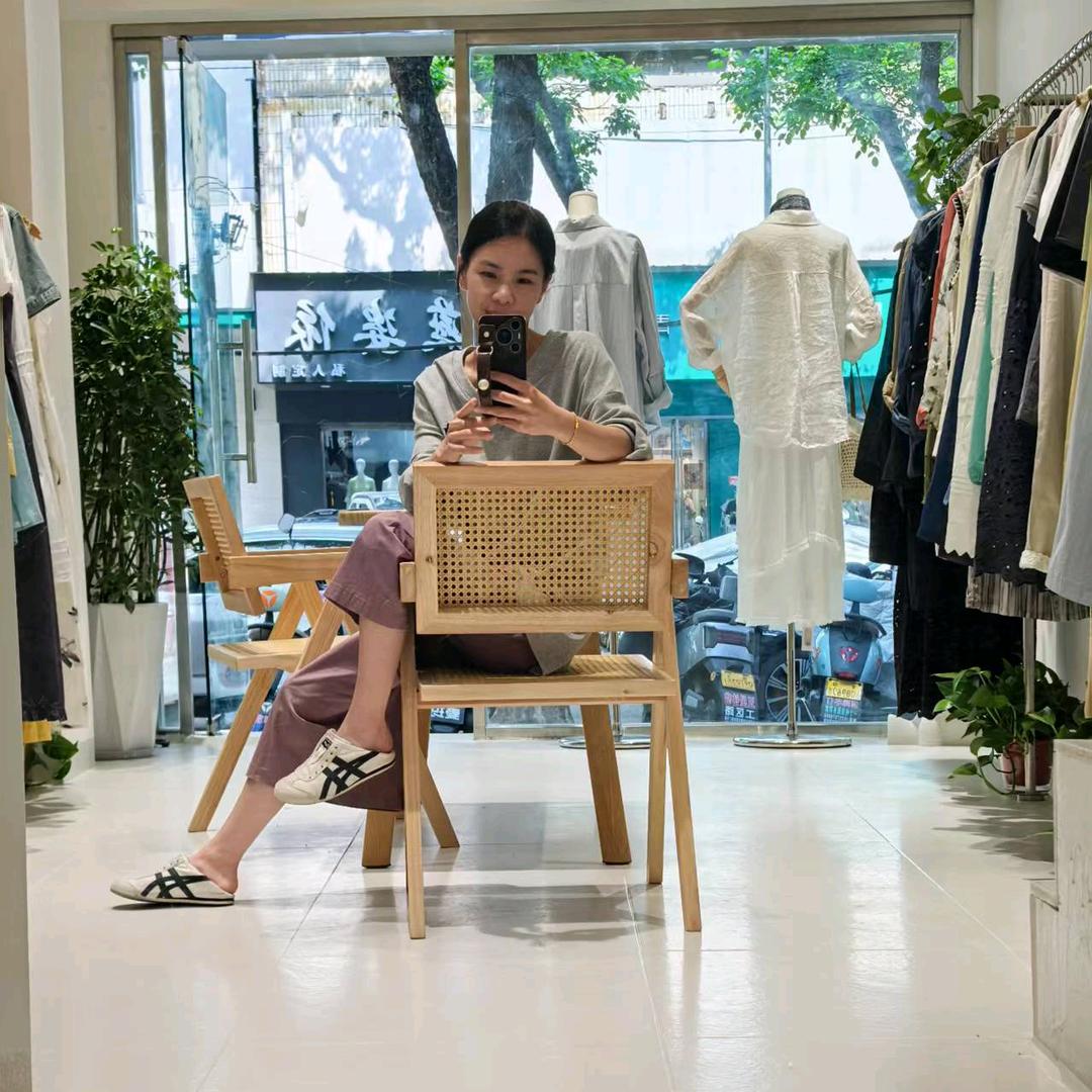 简 蔚    Jane Wei