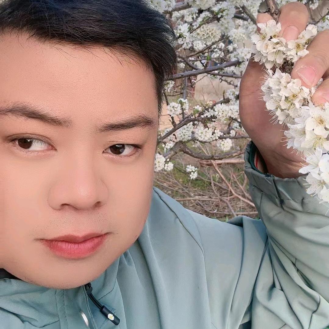 小陈日记☺️热心市民小陈🧐