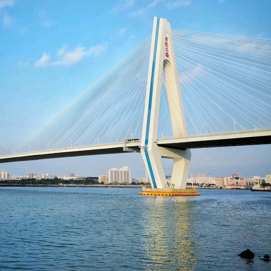 海蓝之蓝