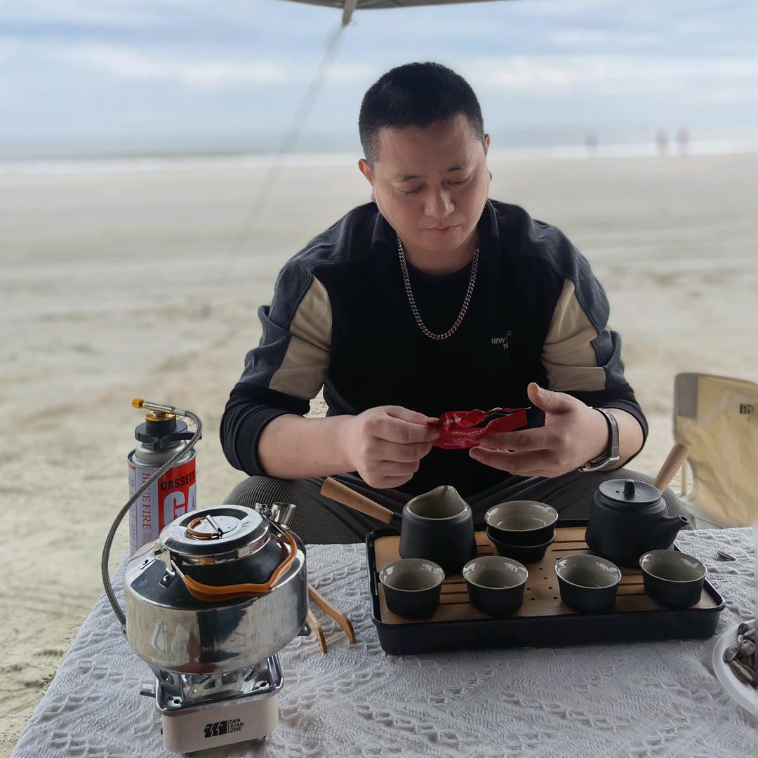 一个｀钢镚儿，