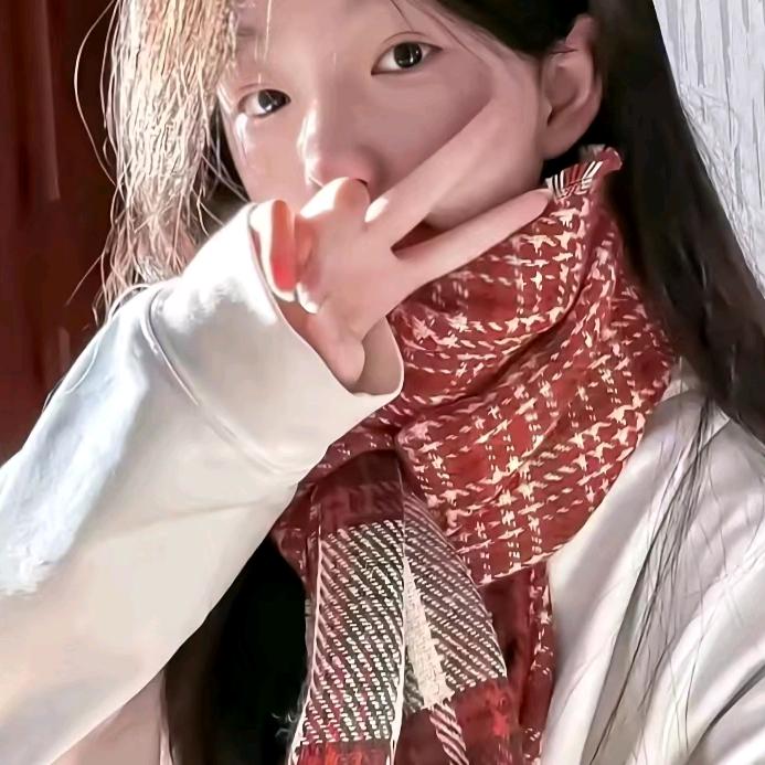 祁念de助理雨琪