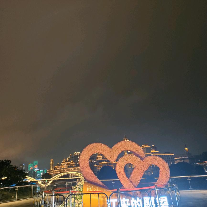 静静地☁️