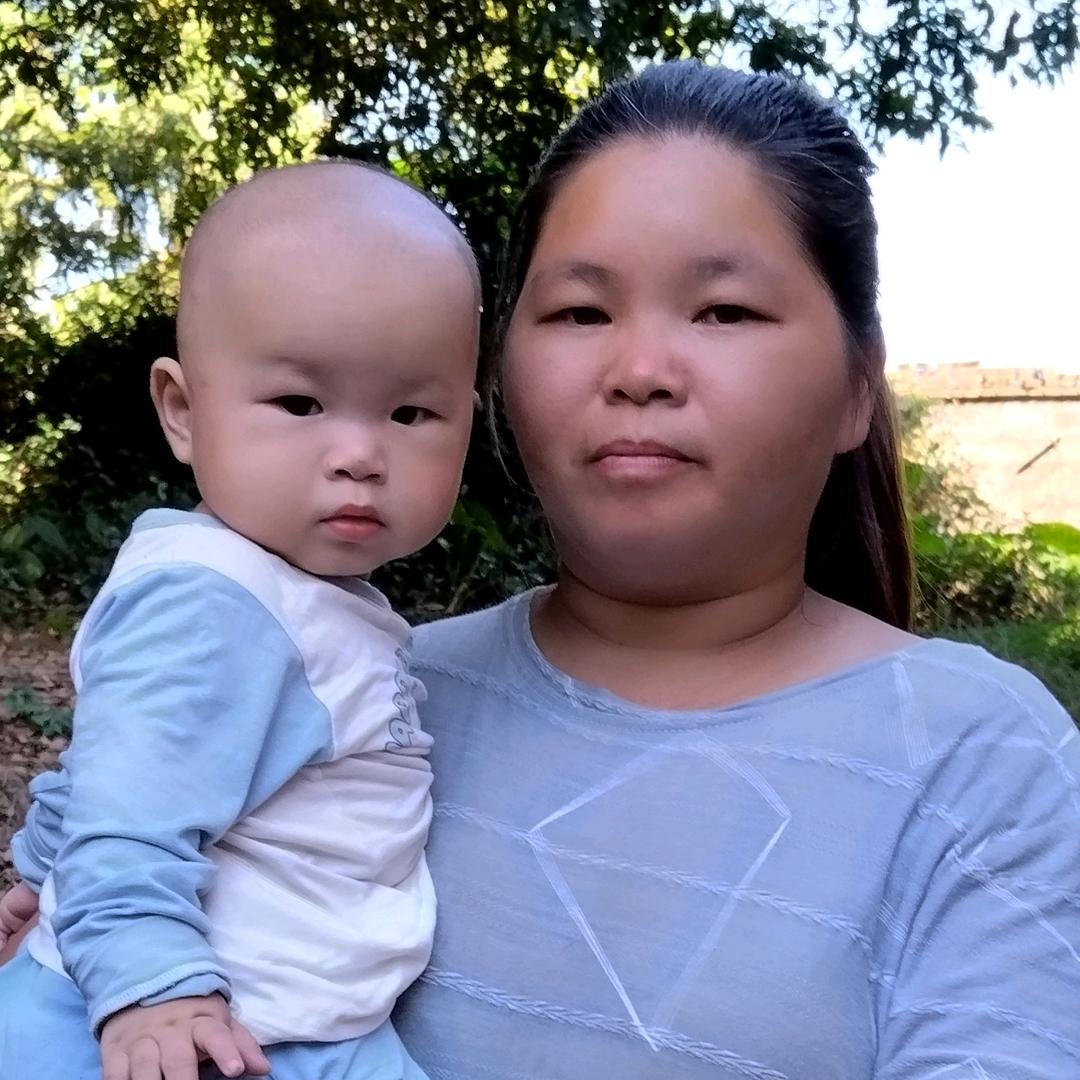 小玲姐姐（家有七宝）