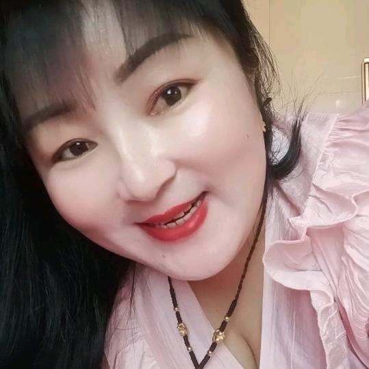 蝴蝶恋上花香