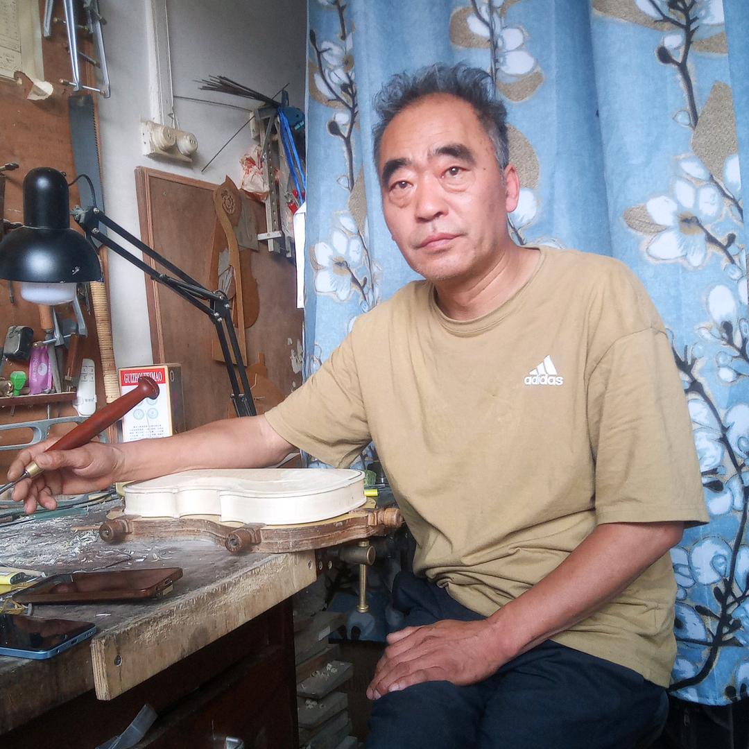 北京石宝忠个人制作大中小提琴