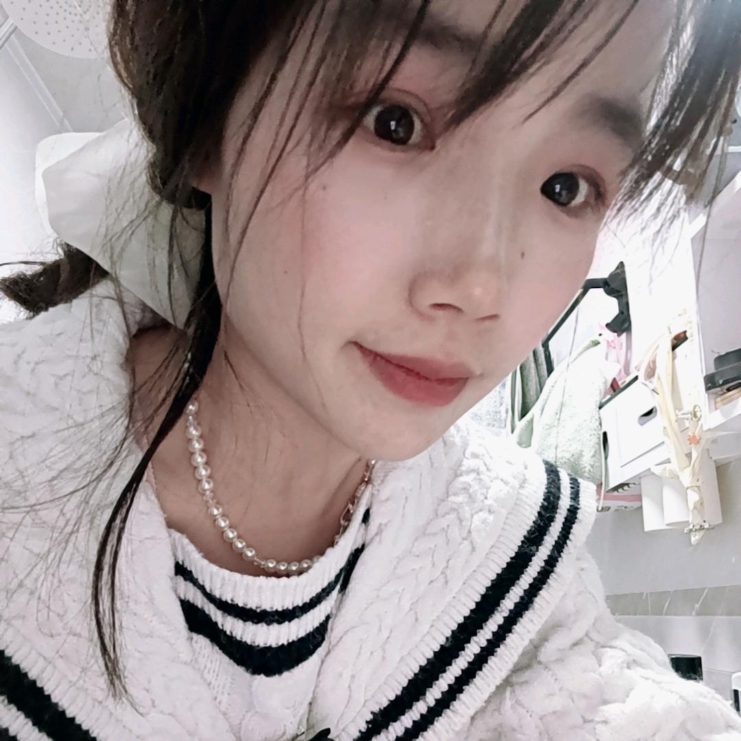 名字没有偏旁♥(｡￫v￩｡)♥