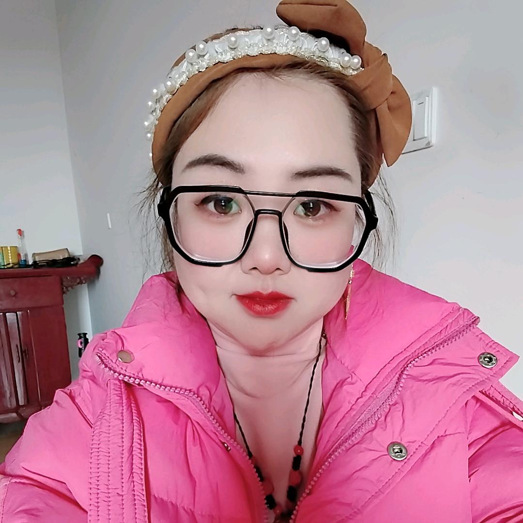 没心没肺的放纵自己👄 💋