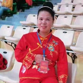 唱跳杂耍搞笑，还有好物等你发现，