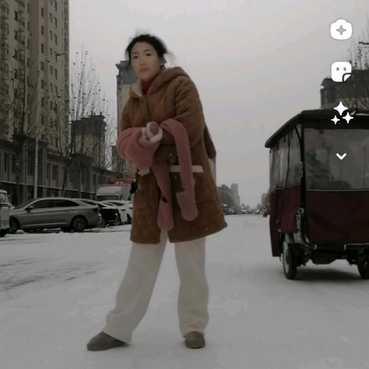 果然…笑都都