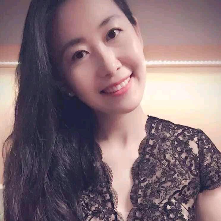 邸南南