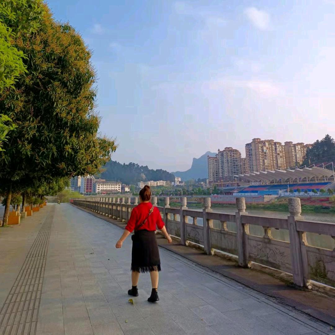 拥抱🇨🇳不撤手