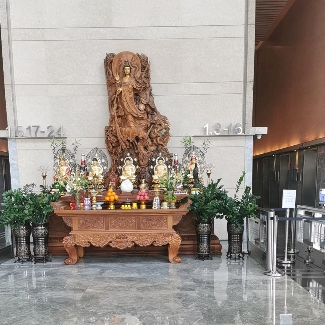 自在溪水头像