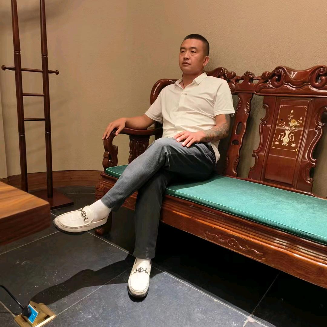一站式厨卫电器批发站