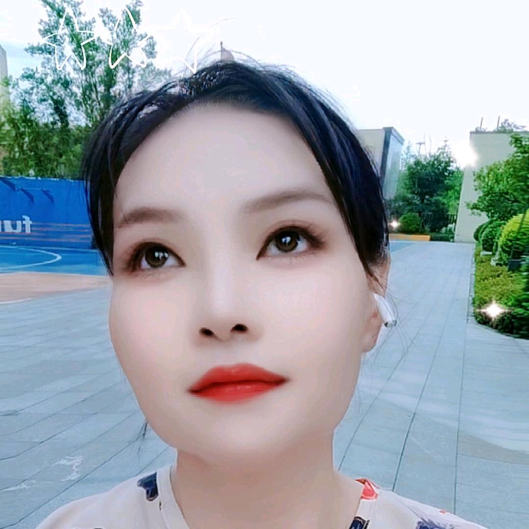 百合花：