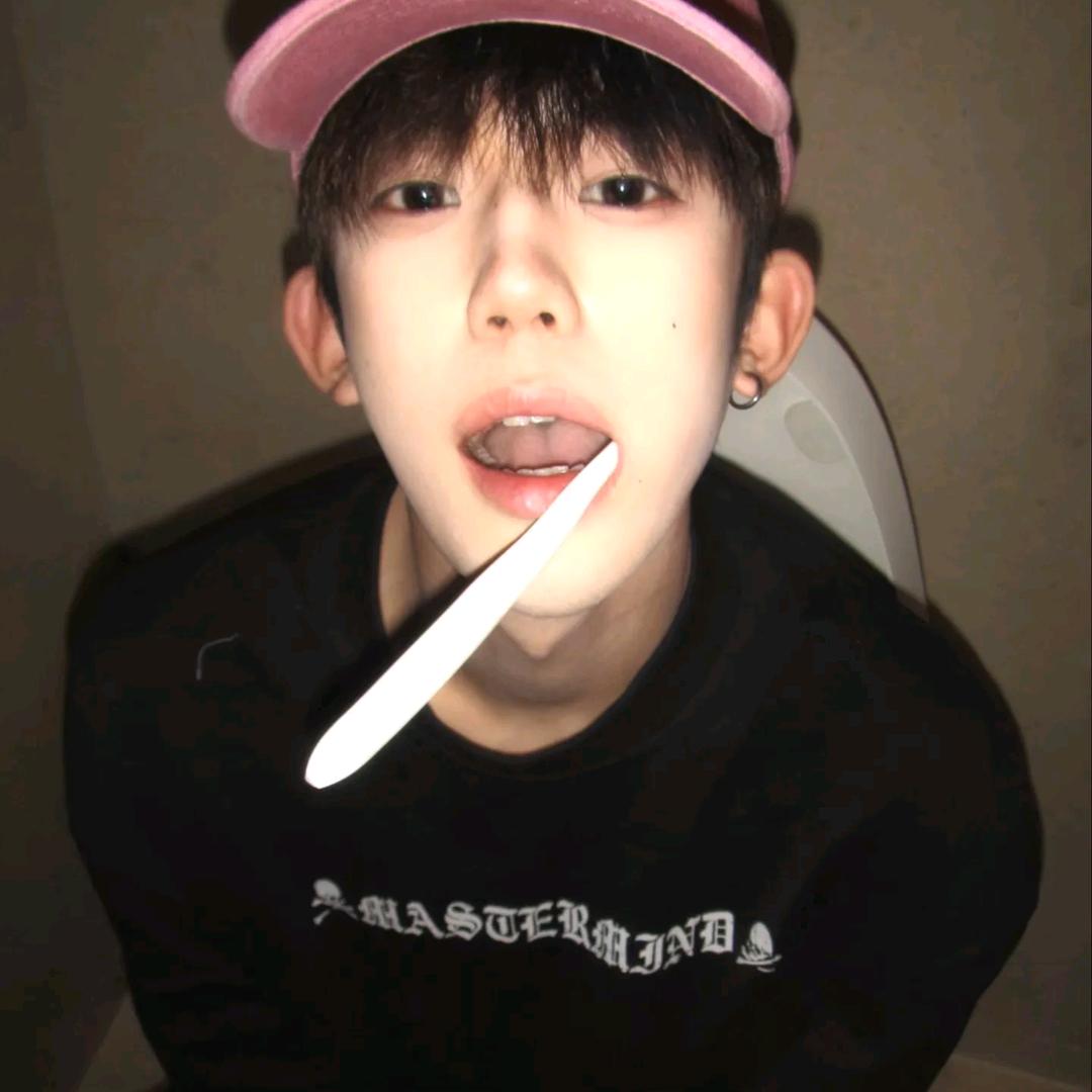 小陳