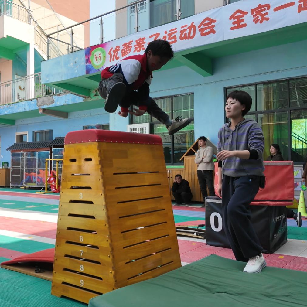 阳光优蕾幼儿园（体能篮球）