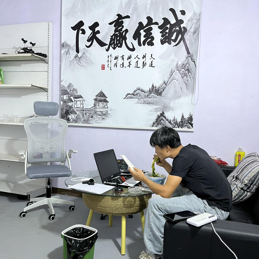 小二哥洗衣液