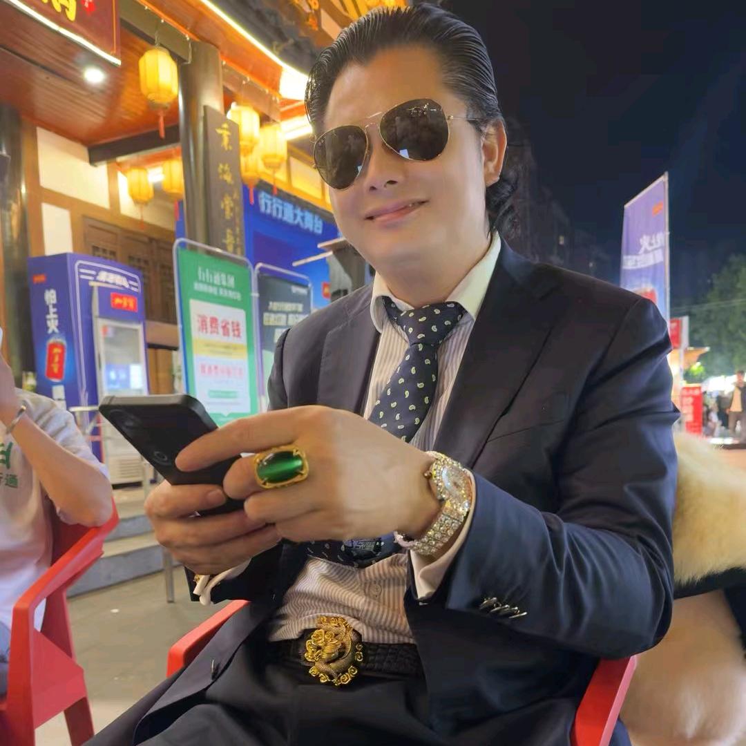老茶馆~强哥
