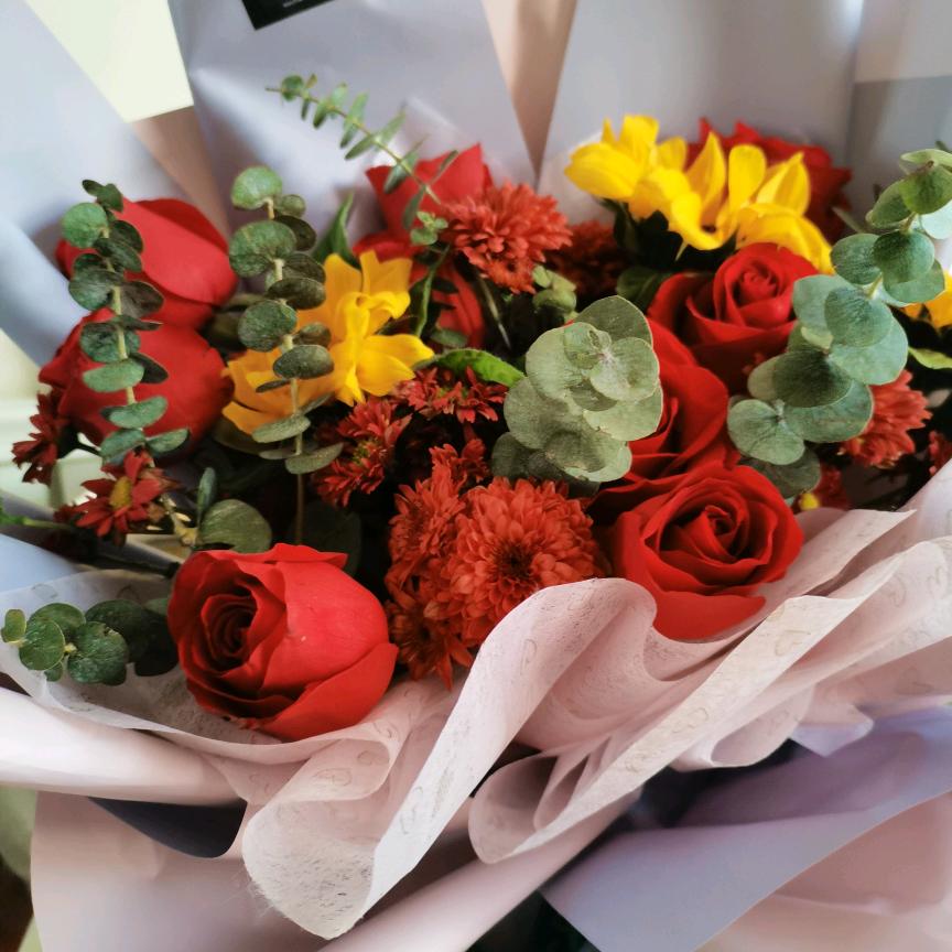 阿军马路边边溜达串