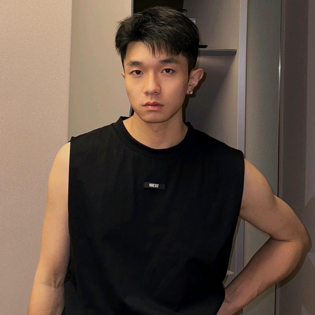 王7