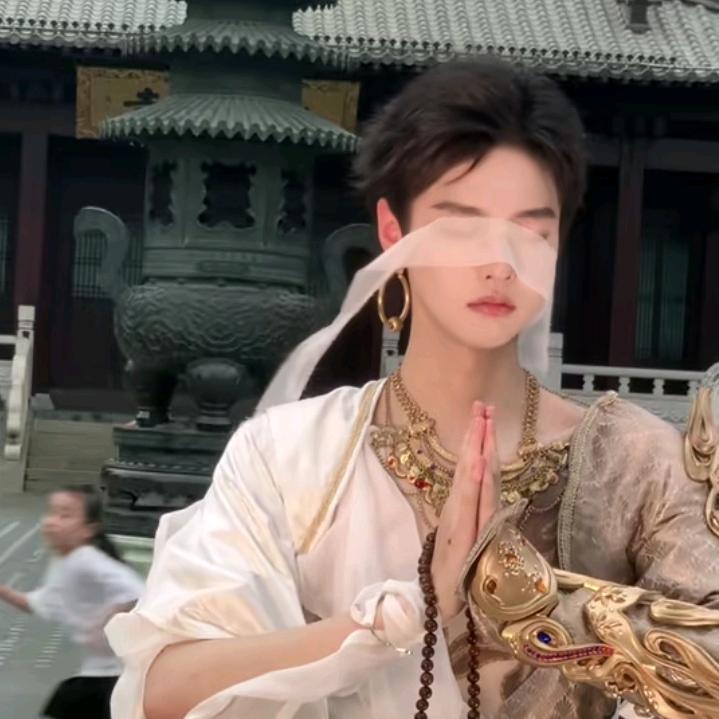 开朗到处跑