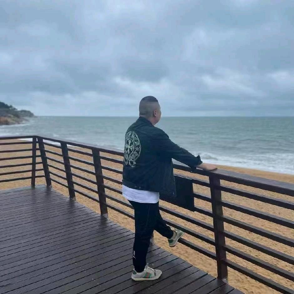 大侠爱吃汉堡包