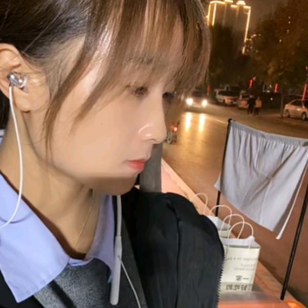 小李嘉