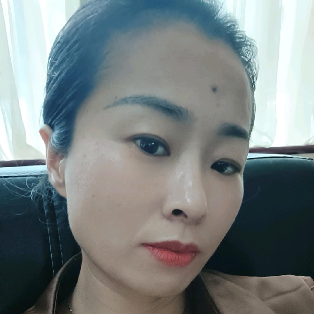 娜娜👑