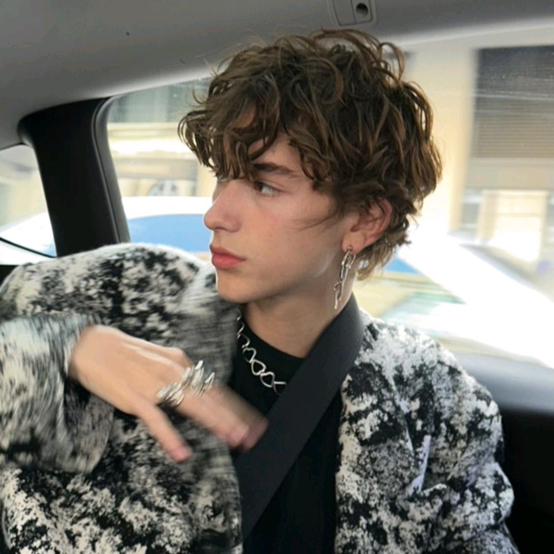 法国玫瑰等五万人